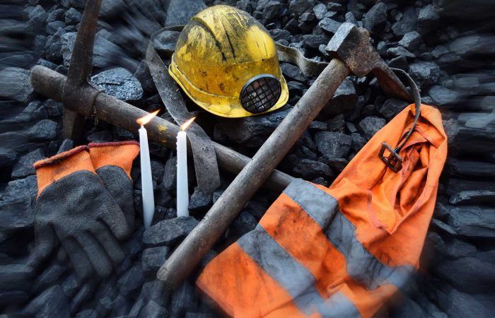 Listvyazhnaya Mine Disaster. Five Arrested Over 51 Dead Miners Including Two Mines Inspectors.